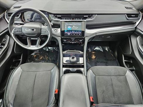 Used 2021 Jeep Grand Cherokee L Laredo AWD/4WD image 22