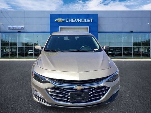 Used 2025 Chevrolet Malibu LT FWD image 4