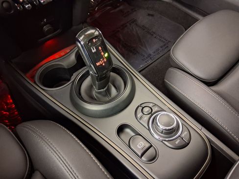 Certified 2024 MINI Cooper Countryman S w/ Premium Package FWD image 15