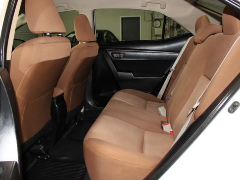 Used 2014 Toyota Corolla LE FWD image 22
