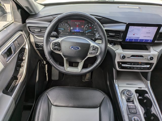 Used 2023 Ford Explorer XLT w/ Equipment Group 202A AWD/4WD image 21