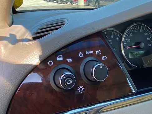 Used 2007 Buick LaCrosse CXL w/ Chromed Appearance Package image 18