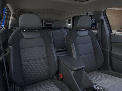 New 2026 Chevrolet Trax LT w/ Sunroof Package FWD image 16