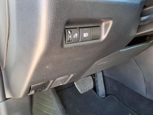 Used 2024 Toyota RAV4 LE AWD/4WD image 22