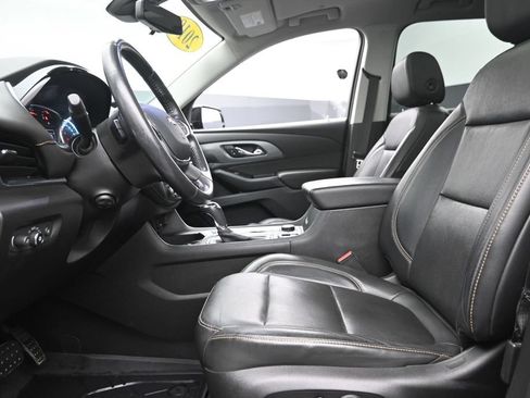 Used 2019 Chevrolet Traverse Premier w/ Redline Edition AWD/4WD image 17