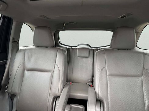 Used 2019 Toyota Highlander Limited Platinum AWD/4WD image 42