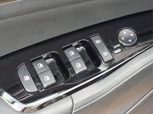 Used 2025 Kia Sportage EX AWD/4WD image 16
