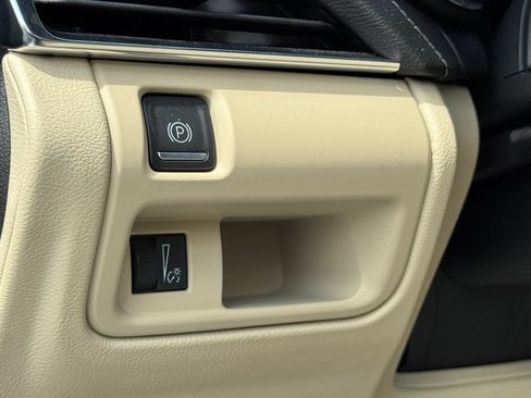 Certified 2023 Cadillac CT5 Luxury RWD image 21