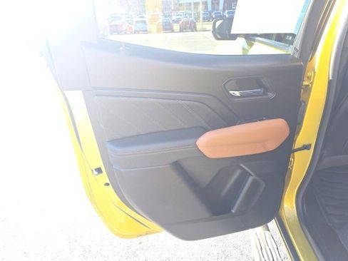 Used 2023 GMC Canyon AT4 w/ AT4 Premium Package image 27