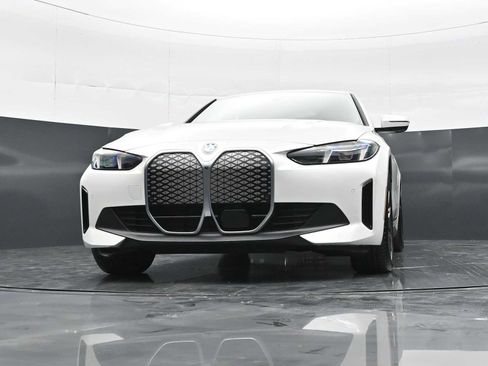 New 2026 BMW i4 eDrive40 w/ Premium Package RWD image 26