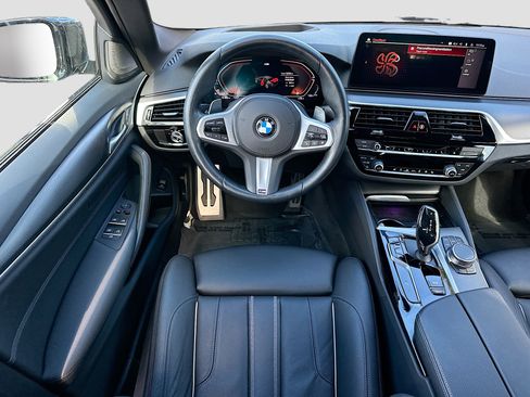 Used 2023 BMW 540i w/ M Sport Package image 23