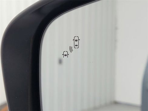 New 2026 Nissan Frontier PRO-4X w/ Pro-4x Convenience Package image 21