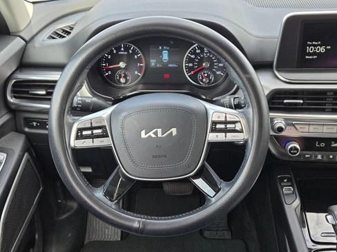 Used 2022 Kia Telluride S FWD image 23