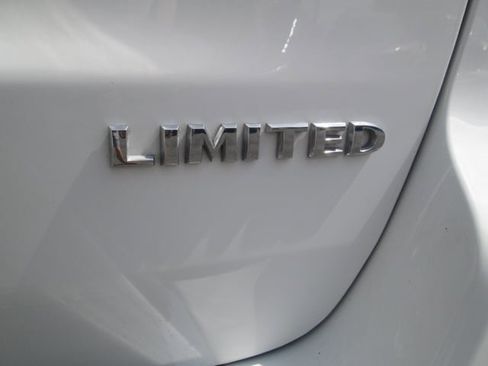 Used 2015 Jeep Grand Cherokee Limited w/ Trailer Tow Group IV image 7