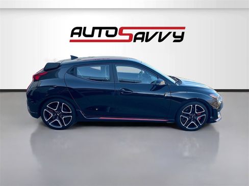 Used 2022 Hyundai Veloster N image 8