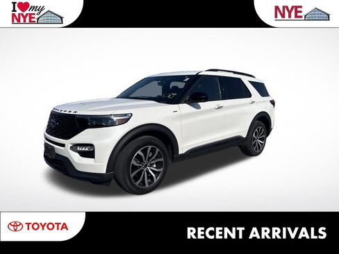Used 2023 Ford Explorer ST-Line AWD/4WD image 1