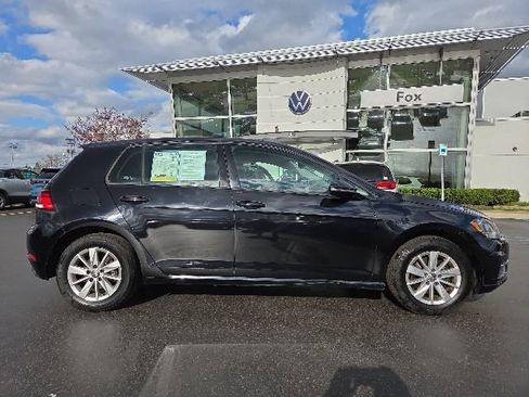 Used 2019 Volkswagen Golf S FWD image 8