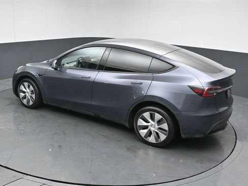 Used 2023 Tesla Model Y Long Range image 41