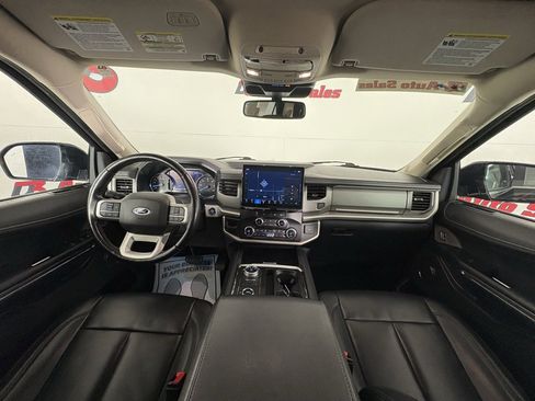 Used 2023 Ford Expedition Max XLT image 39