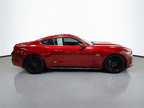 Used 2017 Ford Mustang GT image 6