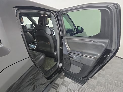 Used 2024 Rivian R1T Adventure AWD/4WD image 19