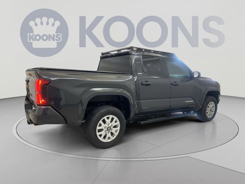 Used 2024 Toyota Tacoma SR5 AWD/4WD image 8