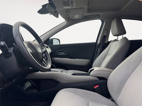 Used 2020 Honda HR-V EX image 9