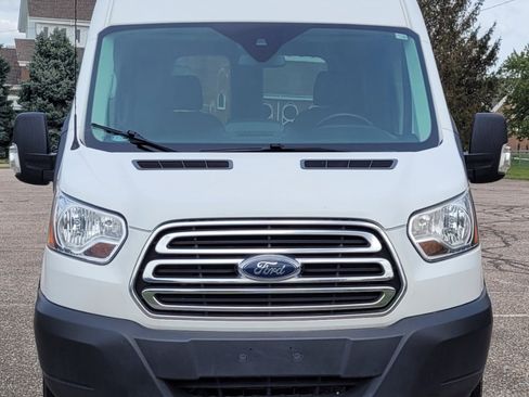 Used 2019 Ford Transit 150 XLT image 8