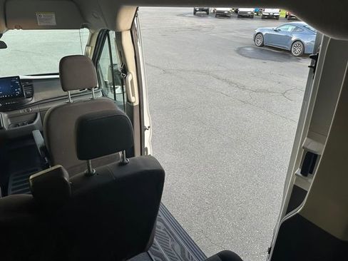 Used 2023 Ford Transit 350 XL image 25