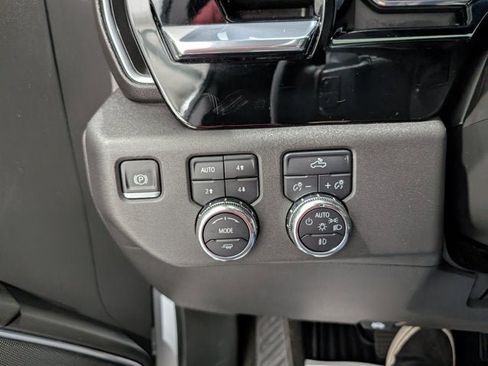 Used 2023 GMC Sierra 1500 Elevation w/ Preferred Package image 22