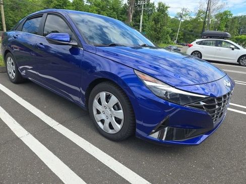 Used 2021 Hyundai Elantra Limited FWD image 16