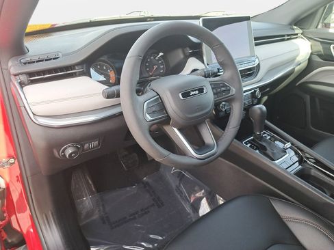 Certified 2024 Jeep Compass Limited AWD/4WD image 16