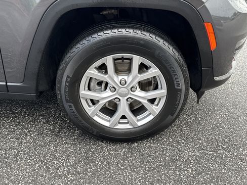 Used 2021 Jeep Grand Cherokee L Limited AWD/4WD image 13