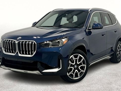 Certified 2025 BMW X1 xDrive28i w/ Technology Package AWD/4WD image 11