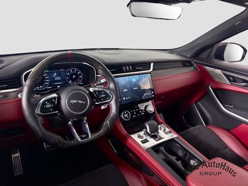 Used 2022 Jaguar F-PACE SVR AWD/4WD image 30