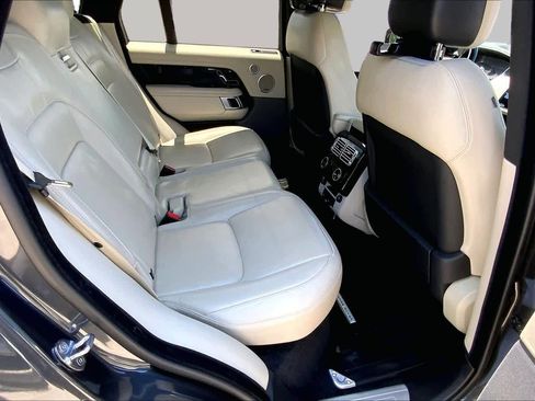 Used 2018 Land Rover Range Rover HSE AWD/4WD image 18