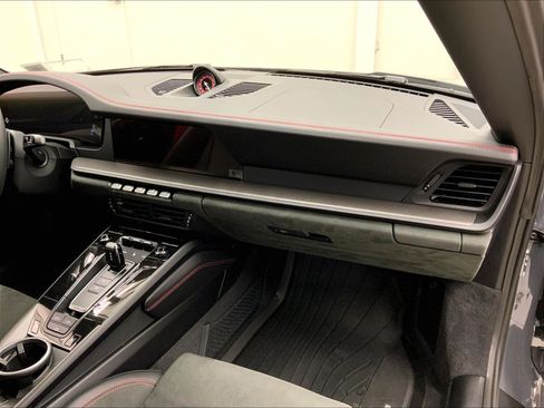 Used 2026 Porsche 911 Carrera 4 GTS AWD/4WD image 21