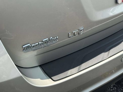 Used 2016 Chevrolet Equinox LTZ w/ Enhanced Convenience Package FWD image 10
