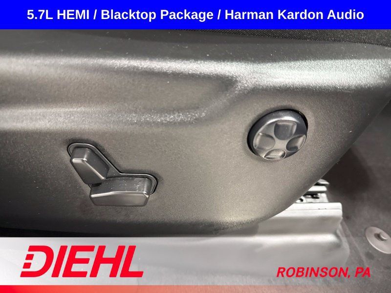 Used 2023 Dodge Durango R/T AWD/4WD image 17