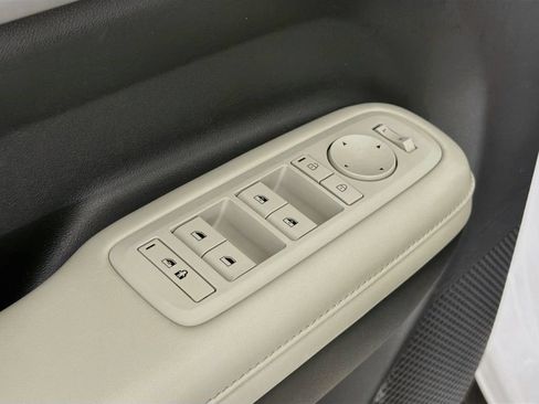 Used 2024 Hyundai Santa Fe SEL FWD image 19