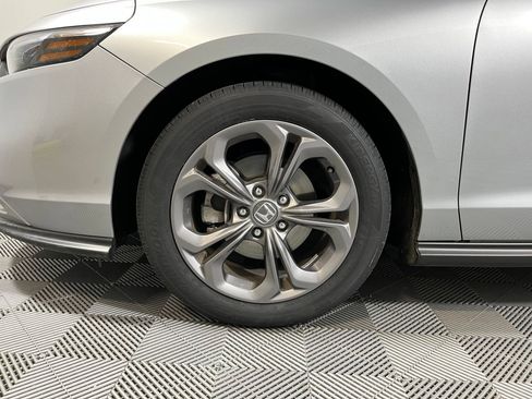 Certified 2024 Honda Accord EX image 9