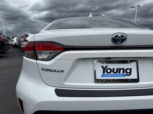 Used 2024 Toyota Corolla LE FWD image 7