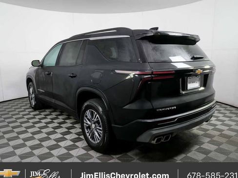 Certified 2025 Chevrolet Traverse LT FWD image 28