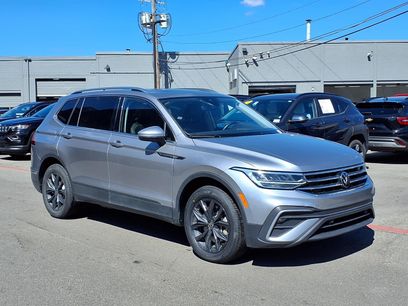 Used 2024 Volkswagen Tiguan SE