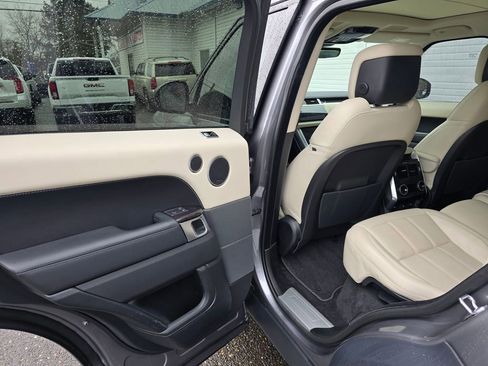 Used 2021 Land Rover Range Rover Sport HSE Silver Edition image 56