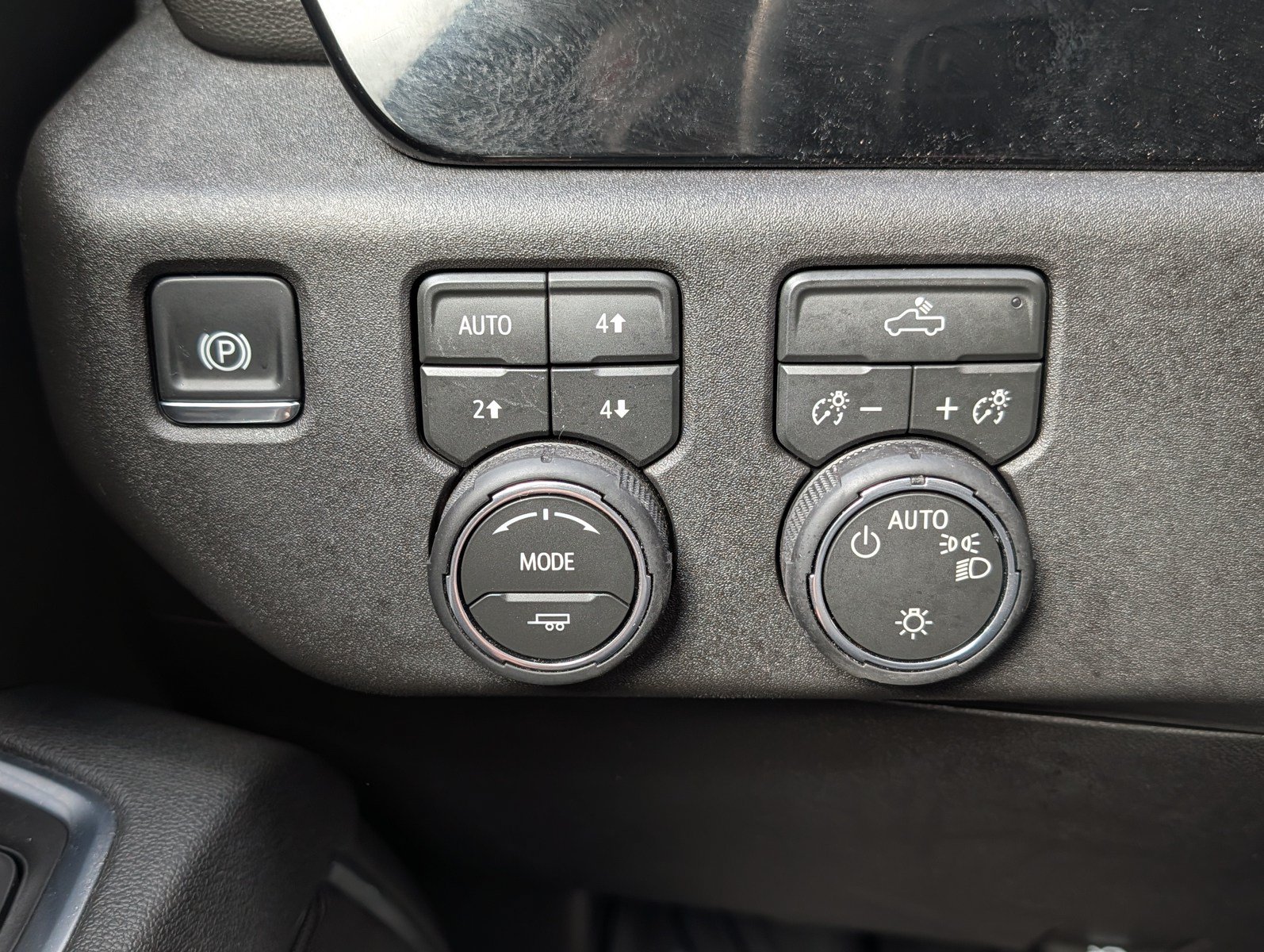Used 2026 Chevrolet Silverado 1500 LT AWD/4WD image 29