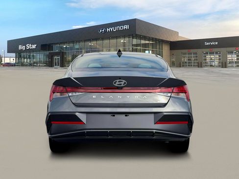 New 2026 Hyundai Elantra Limited FWD image 6