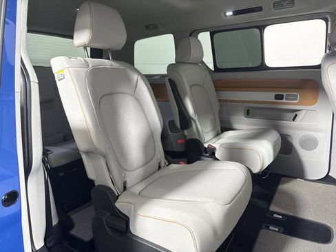 New 2025 Volkswagen ID. Buzz 1st Edition image 13