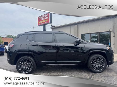 Used 2023 Jeep Compass High Altitude AWD/4WD image 1