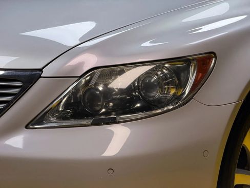 Used 2008 Lexus LS 460 RWD image 6
